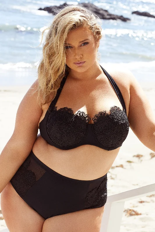 Monokini - style bikini with a unique one - piece - meets - bikini designHunter McGrady Plus Size/Curve Black Balcony Lace Bikini Top