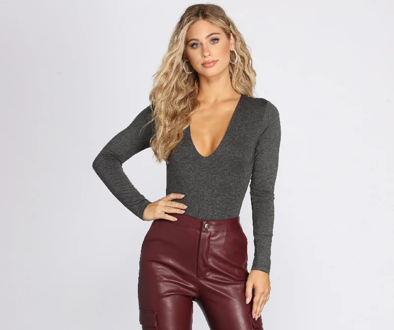 Plus Size Women Long Sleeve Top for a Flattering and Comfortable FitLong Sleeve Knit Bodysuit