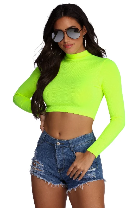 Printed Graphic Women Long Sleeve Top with a Bold StatementGlow For It Crop Top