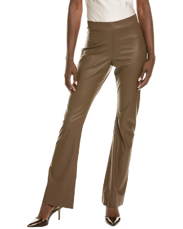 Tapered women trousers with a slimming effectBlank NYC Pant