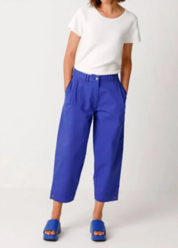 Cargo women trousers with multiple pockets for added functionalityOrhi Trouser Pants In Blue