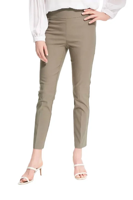 Cargo women trousers with multiple pockets for added functionalityPleated Cropped Pants In Eucalyptus