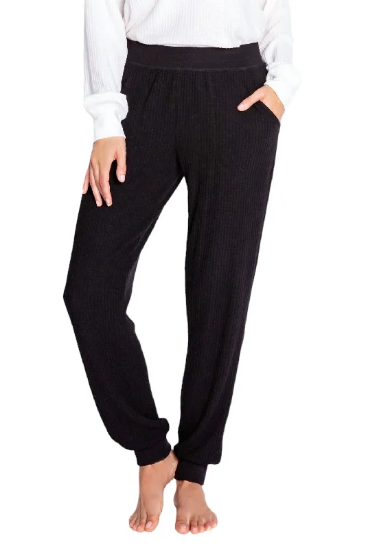 Corduroy women trousers for a warm and textured appearancePlush And Thermal Sweatpants In Black