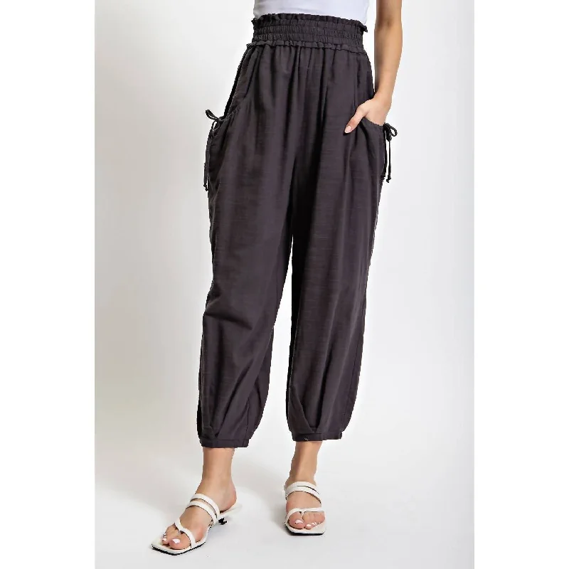 High - waisted women trousers for a flattering and retro lookRamona Cotton Pants With Side Pockets In Gray