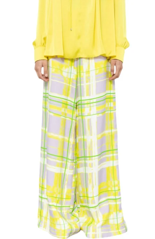 Leather women trousers for a bold and edgy lookWoven Painted Check Pants In Spring