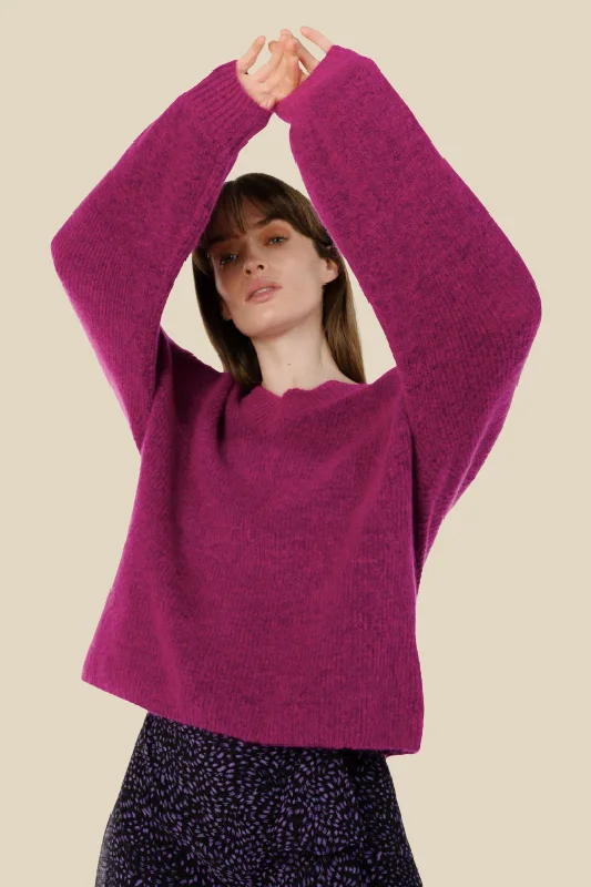 Oversized Women Sweater for a Cozy and Fashionable LookOlga Sweater