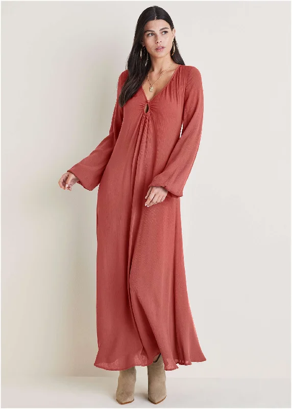 Plus - Size Women Sweater with a Flattering FitKeyhole Maxi Dress - Mineral Red