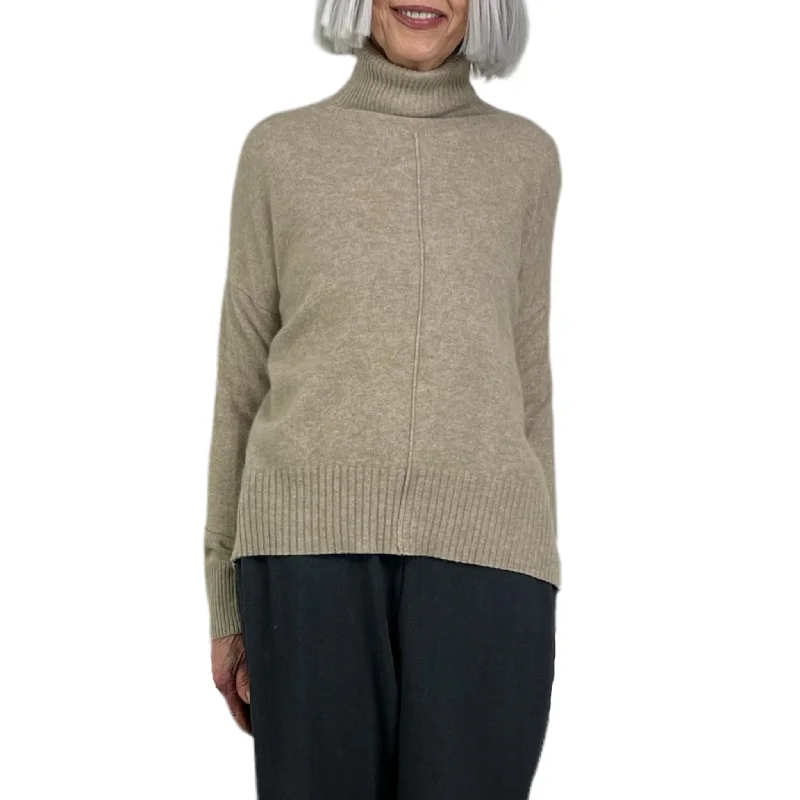 V - Neck Women Sweater to Elongate the NecklineCASHMERE/RACCOON TURTLENECK