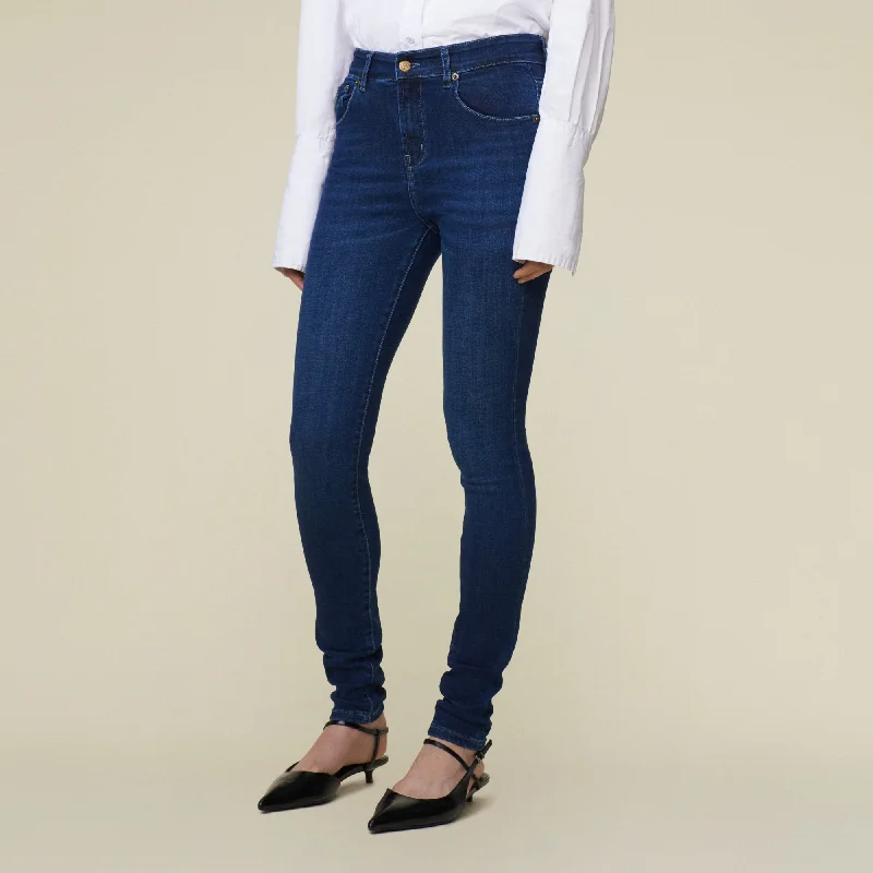 Button - fly women jeans with a traditional touchCelia Marconi Mist - High Rise Skinny