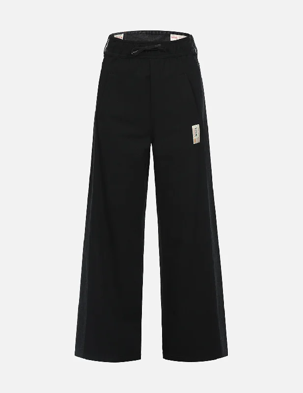 Button - fly women jeans with a traditional touchDenim and Terry Reconstructed Wide-Leg Jeans