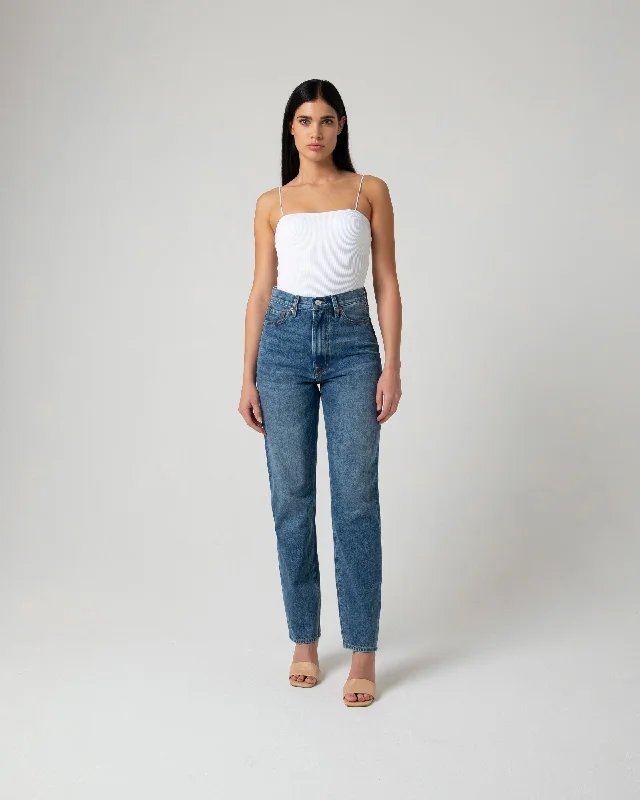 High - rise flare women jeans for a 70s - inspired lookKendra Straight Leg Dark Blue