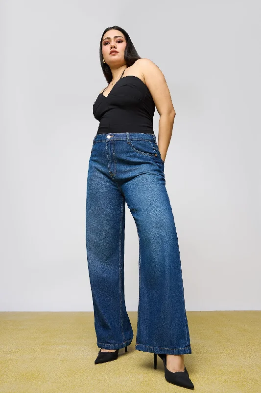 Button - fly women jeans with a traditional touchPacific Blue Curve Wide Leg Jeans