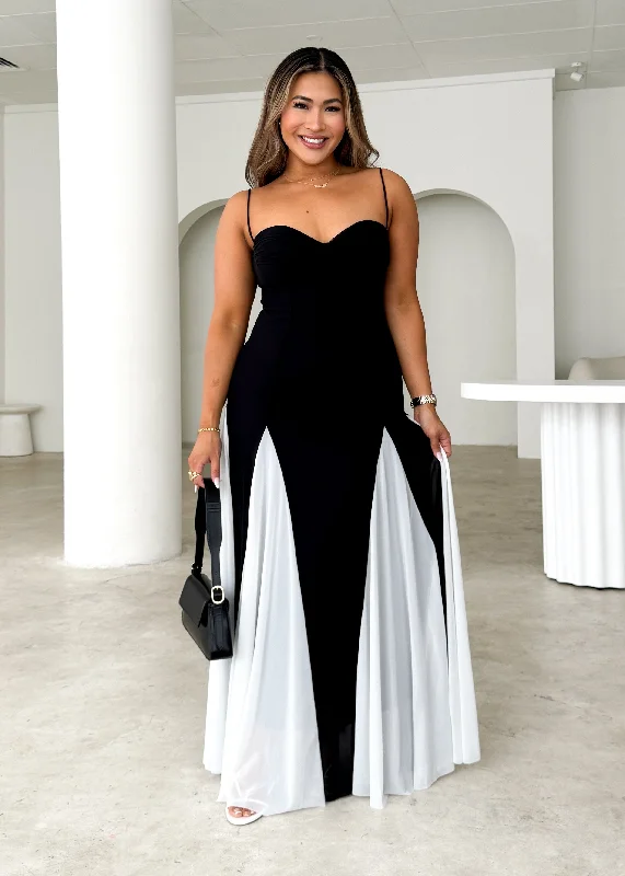 Ball Gown Women Dress with a Full Skirt for a Princess - like LookLangstone Maxi Dress - Black