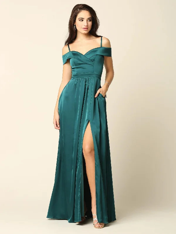 Plus Size Women Dress with a Flattering A - Line Cut for Comfort and StyleLong Formal Off Shoulder Bridesmaid Dress Sale