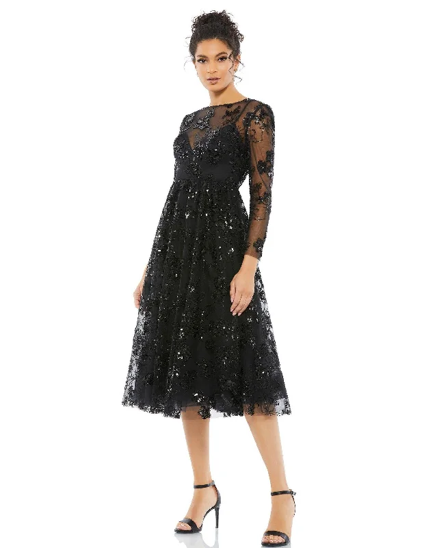 Halter Neck Women Dress to Show Off the Shoulders and NecklineMac Duggal 67951 Long Sleeve Floral Cocktail Dress