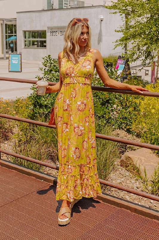 Maxi Women Dress with Floral Print for a Bohemian VibeStay Spirited Floral Maxi Dress