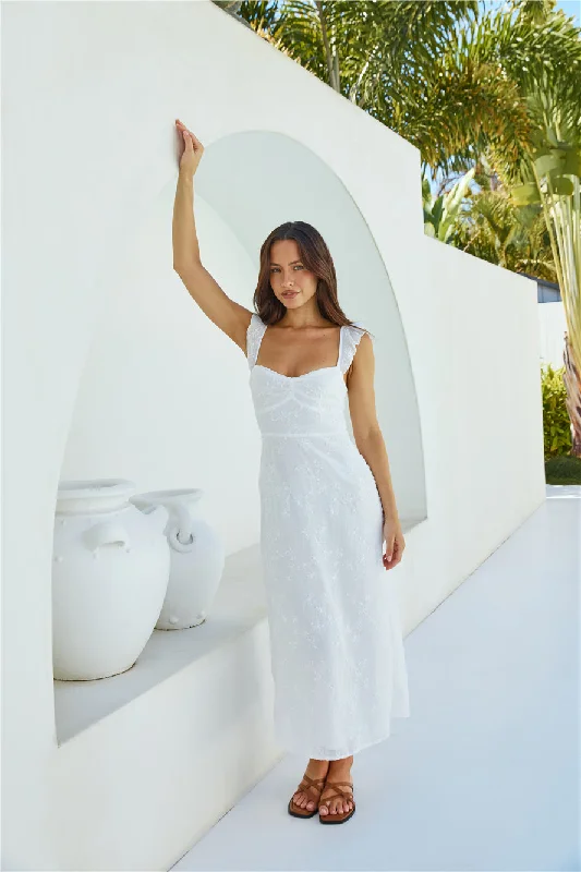 Shift Women Dress with a Simple and Classic Design for Everyday WearTunnel Of Love Maxi Dress White