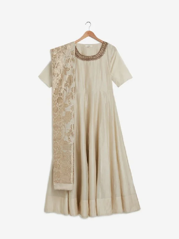 High - Waisted Women Shorts for a Retro and Flattering LookVark Beige Embroidered Maxi Dress and Dupatta